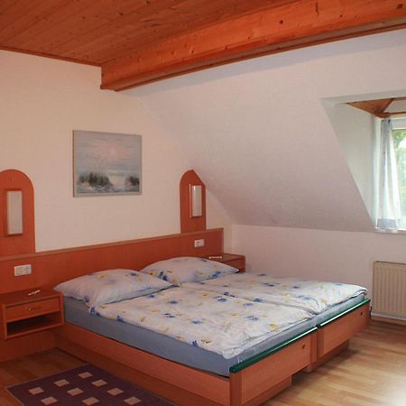 Ferienwohnung Hillbrand บัดกอยเซิร์น ภายนอก รูปภาพ