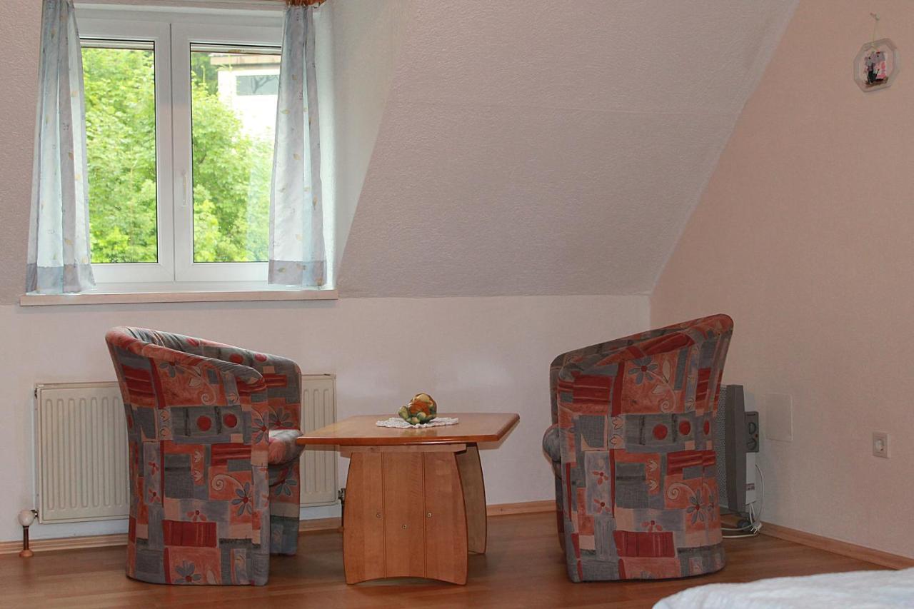 Ferienwohnung Hillbrand บัดกอยเซิร์น ภายนอก รูปภาพ